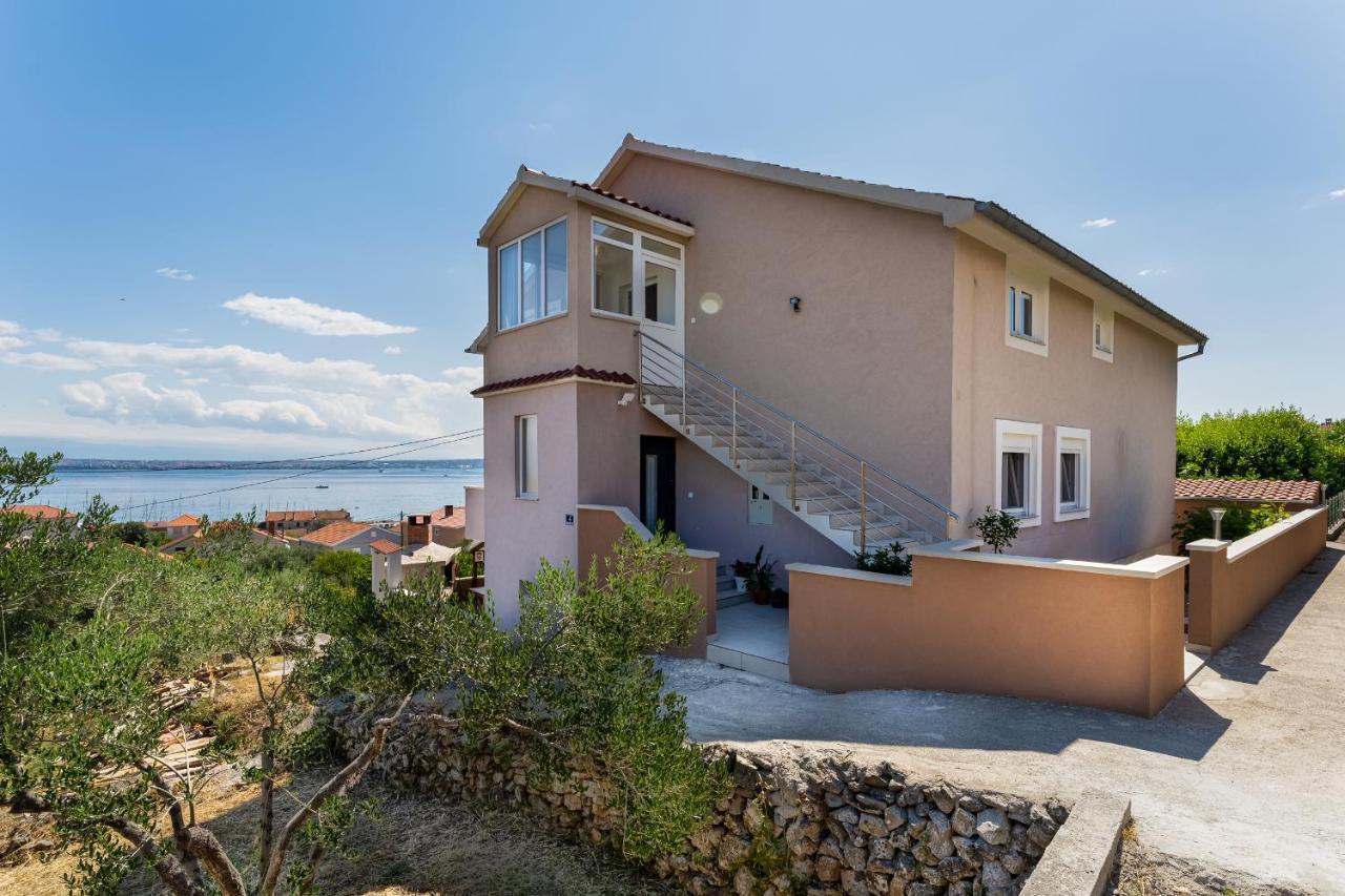 Apartman View Preko Eksteriør bilde