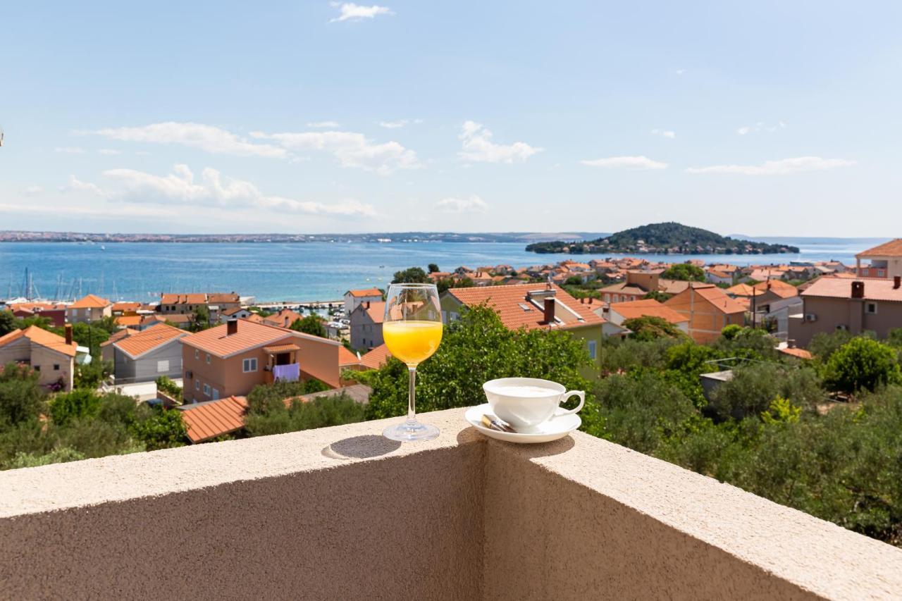 Apartman View Preko Eksteriør bilde