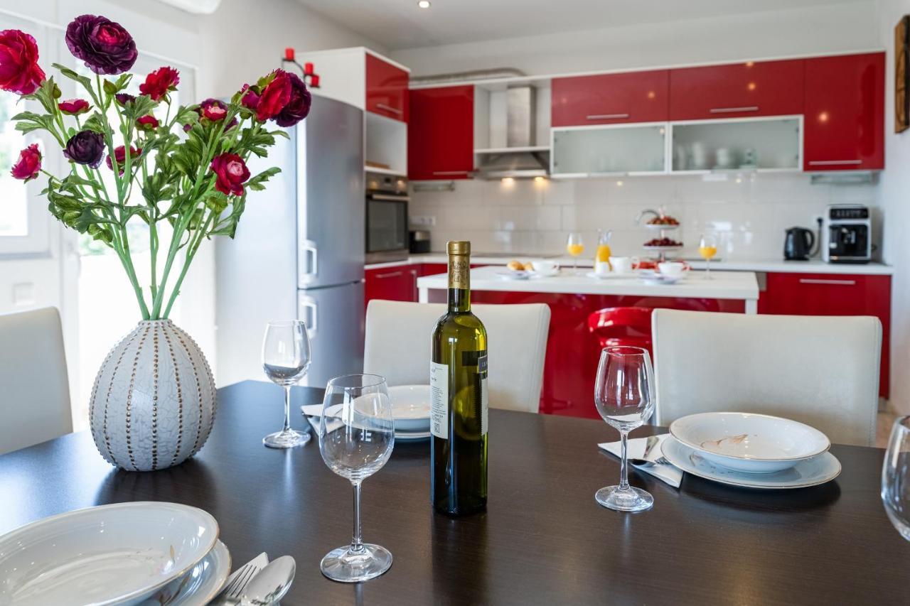 Apartman View Preko Eksteriør bilde
